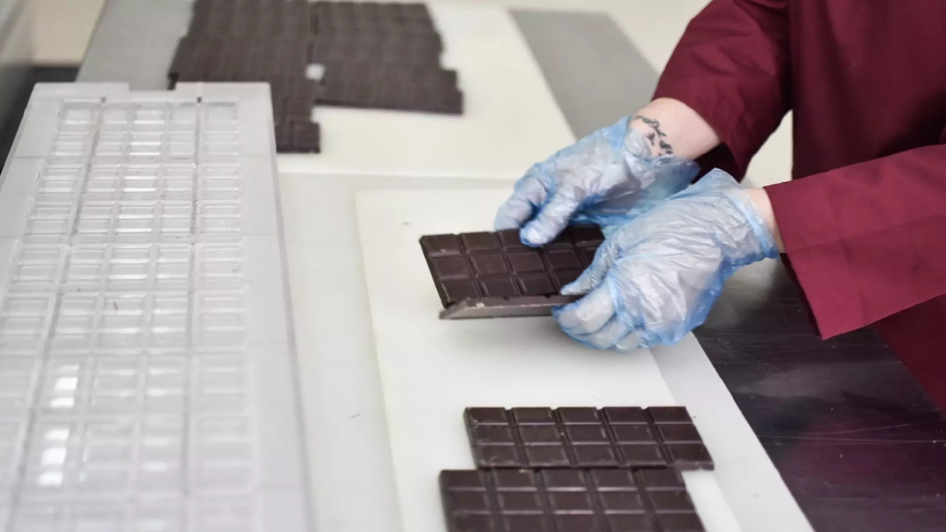 Какая польза шоколада и чем он может навредить организму