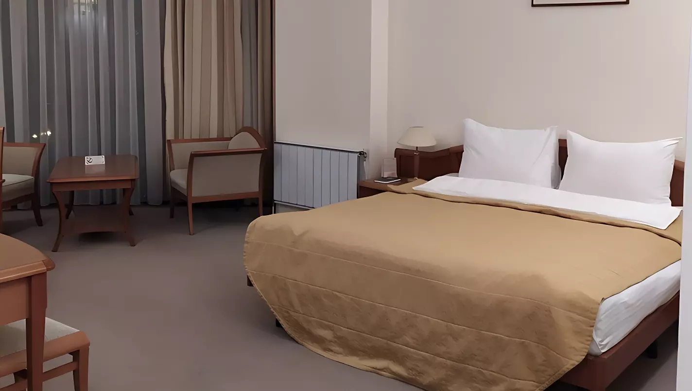 Встроенные изголовья кровати — новый тренд интерьера спальни